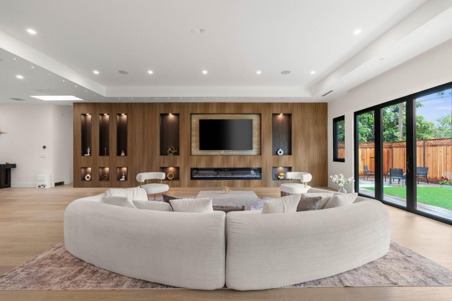 784 South Genevieve Lane