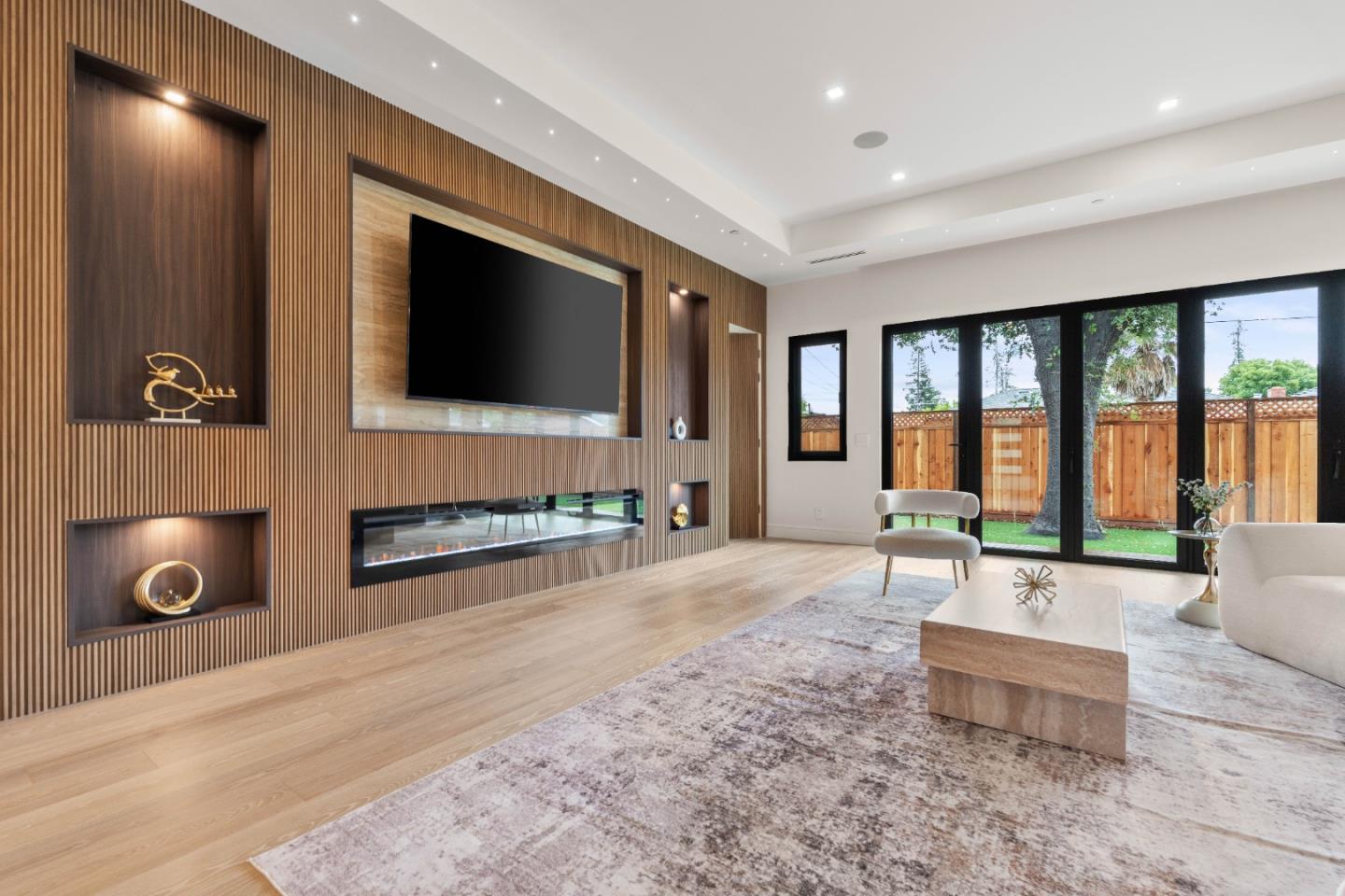784 South Genevieve Lane