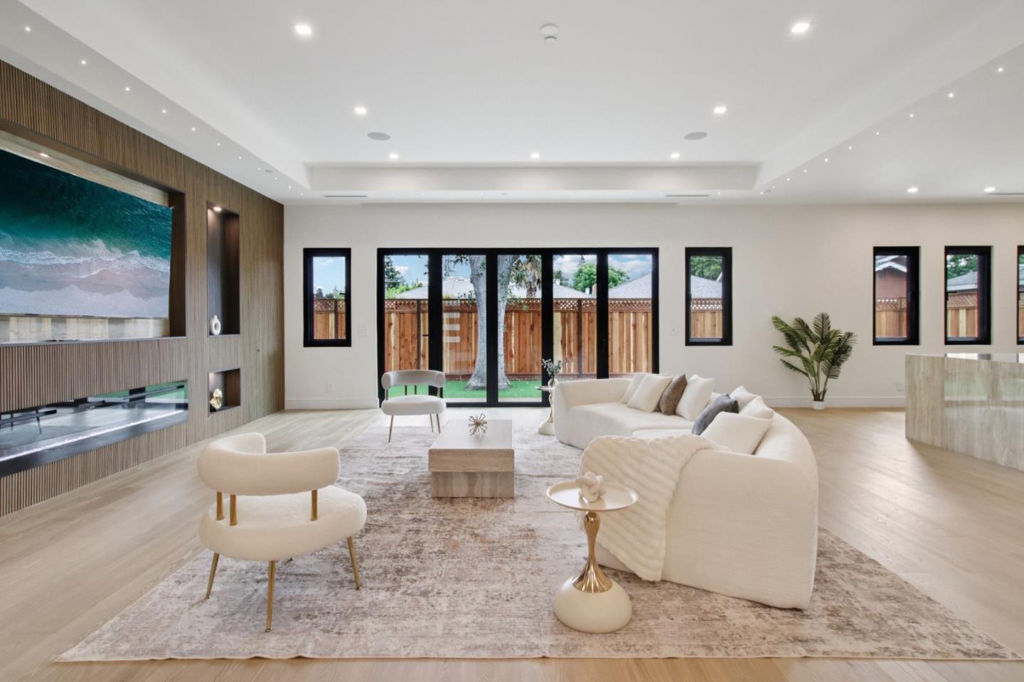784 South Genevieve Lane