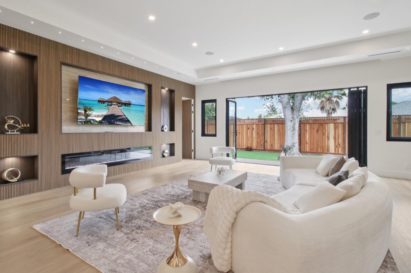 784 South Genevieve Lane