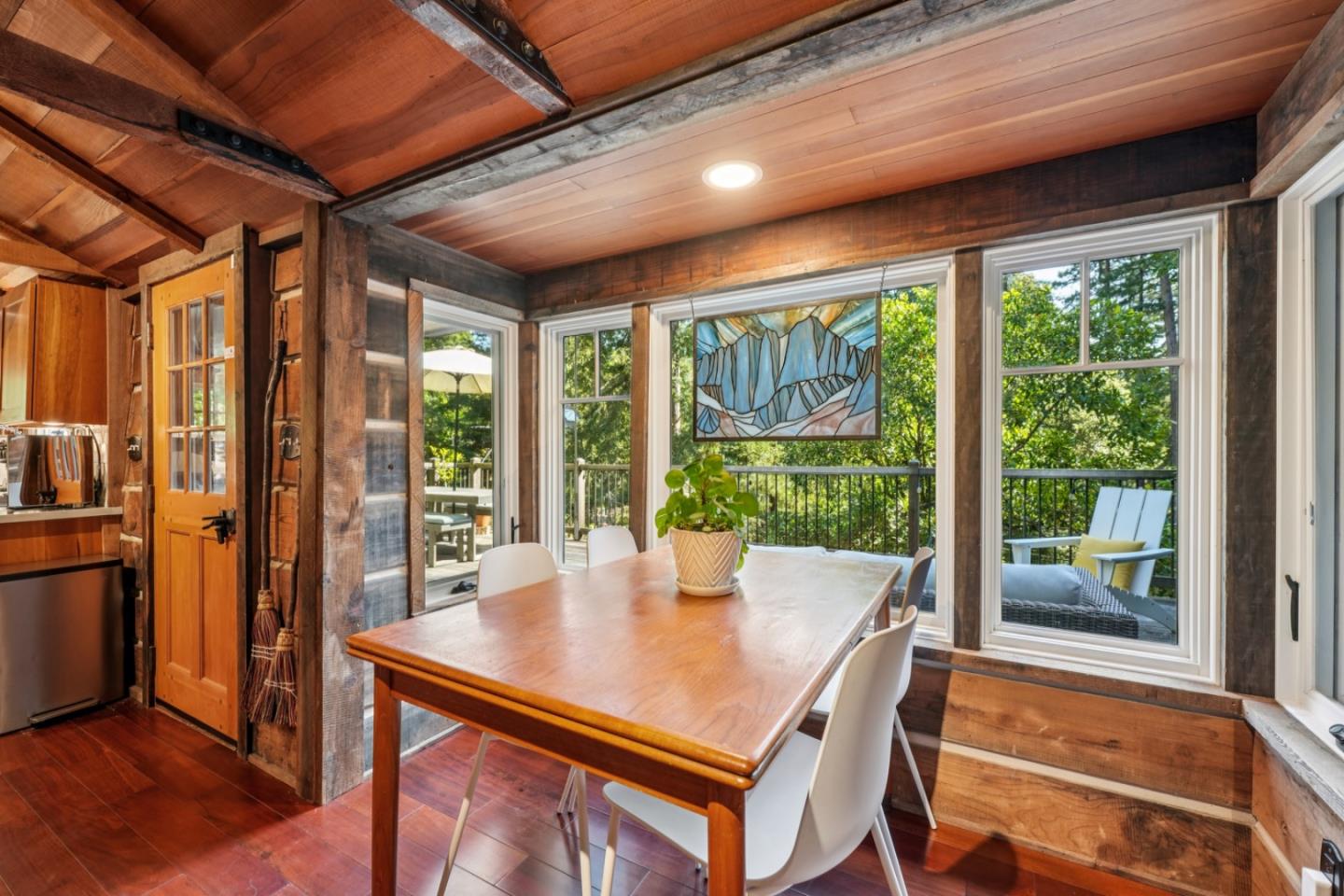 252 Blakewood WAY