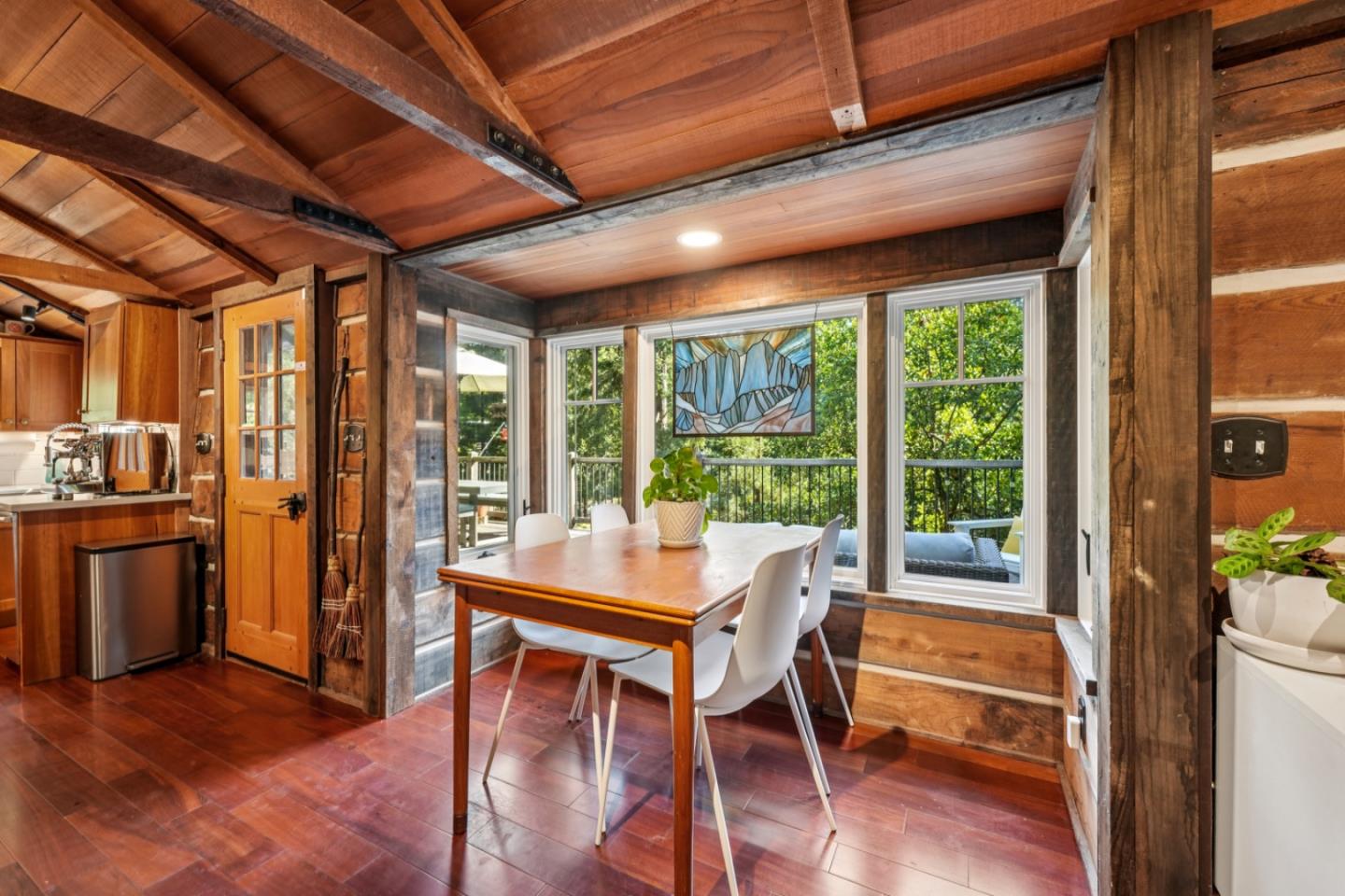 252 Blakewood WAY