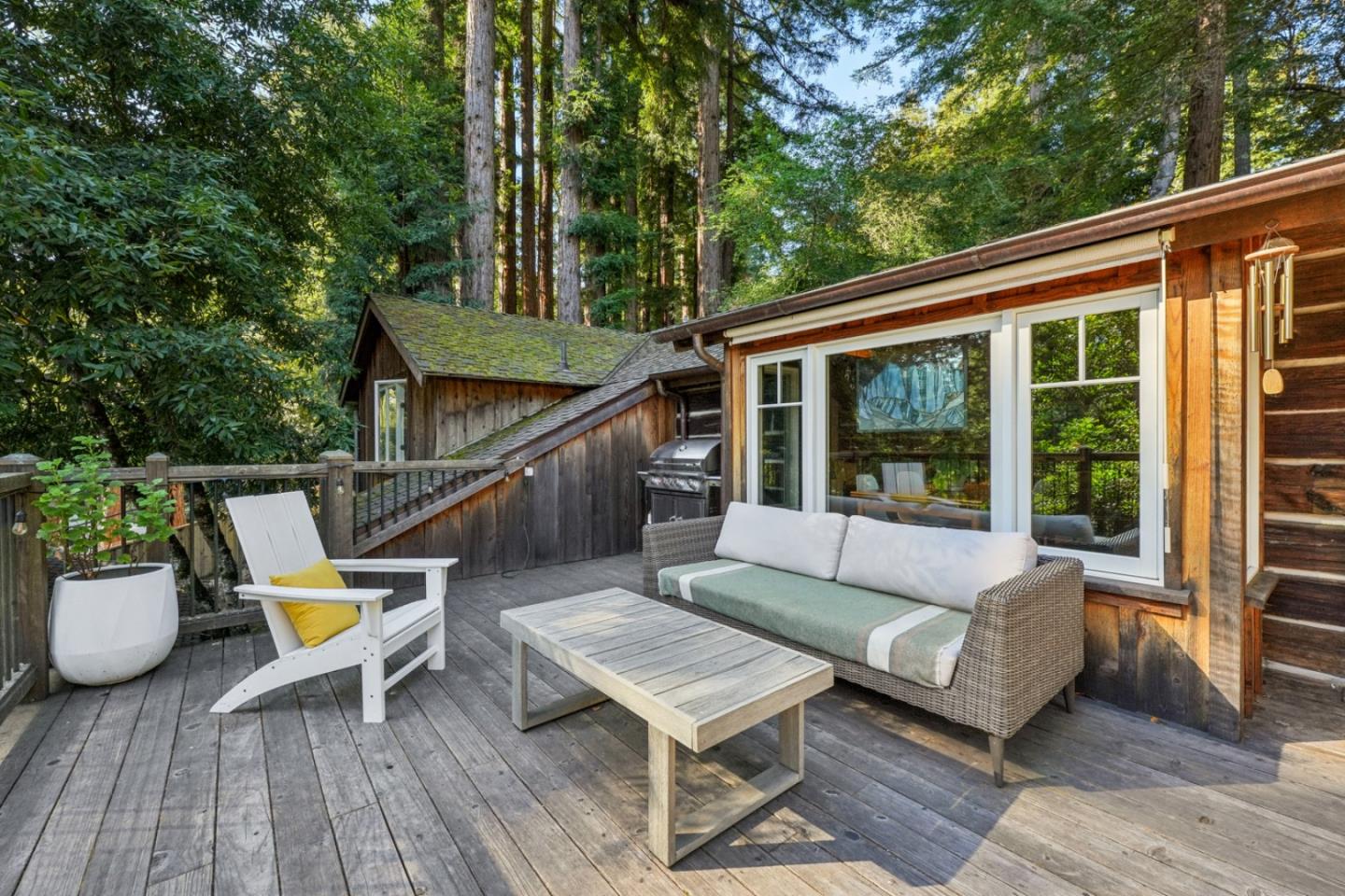252 Blakewood WAY