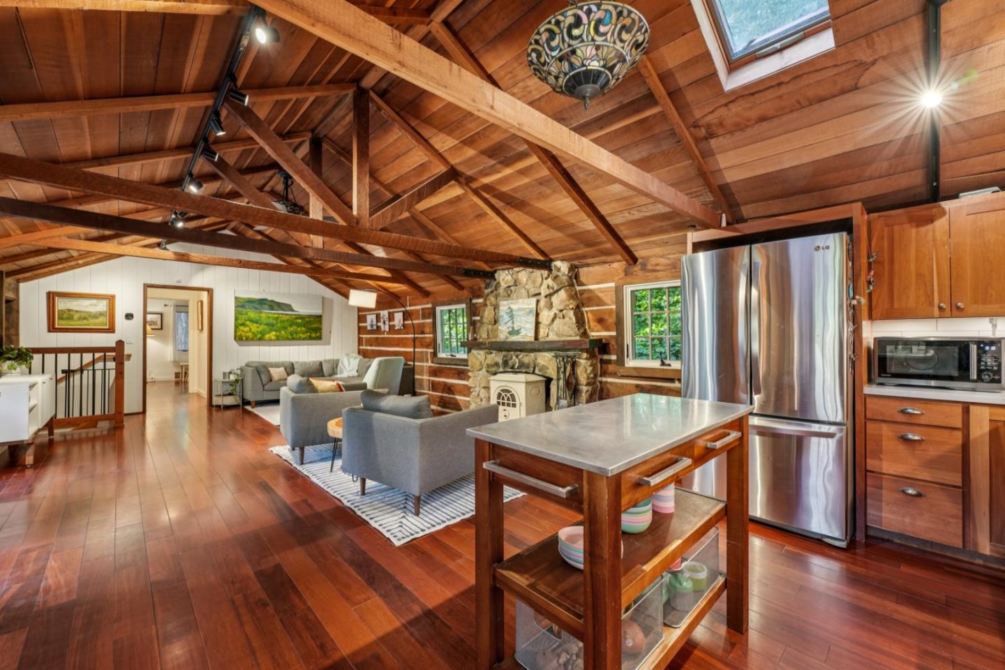 252 Blakewood WAY