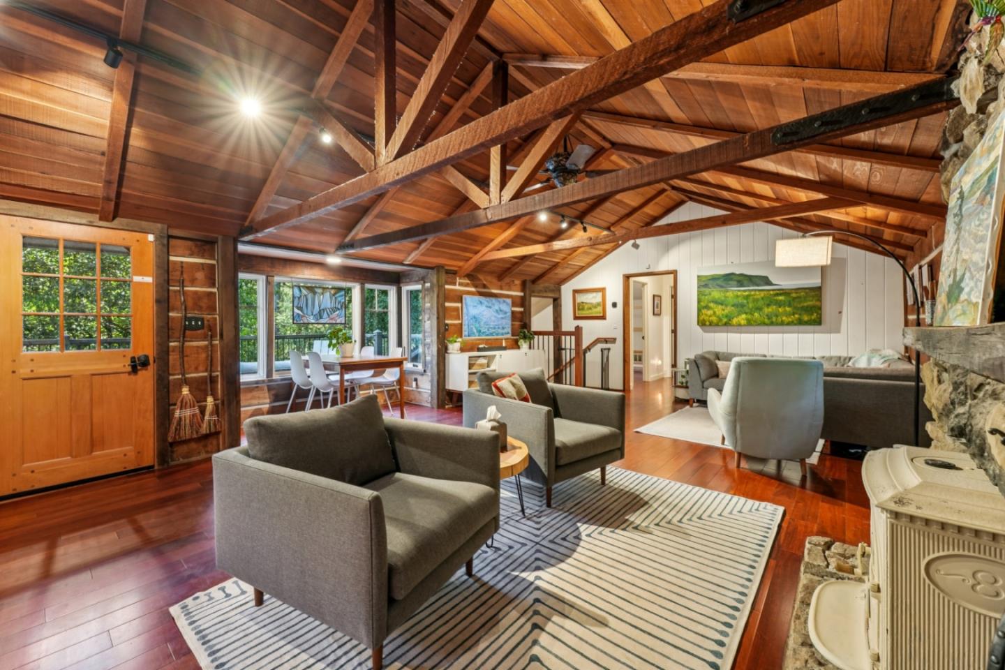 252 Blakewood WAY