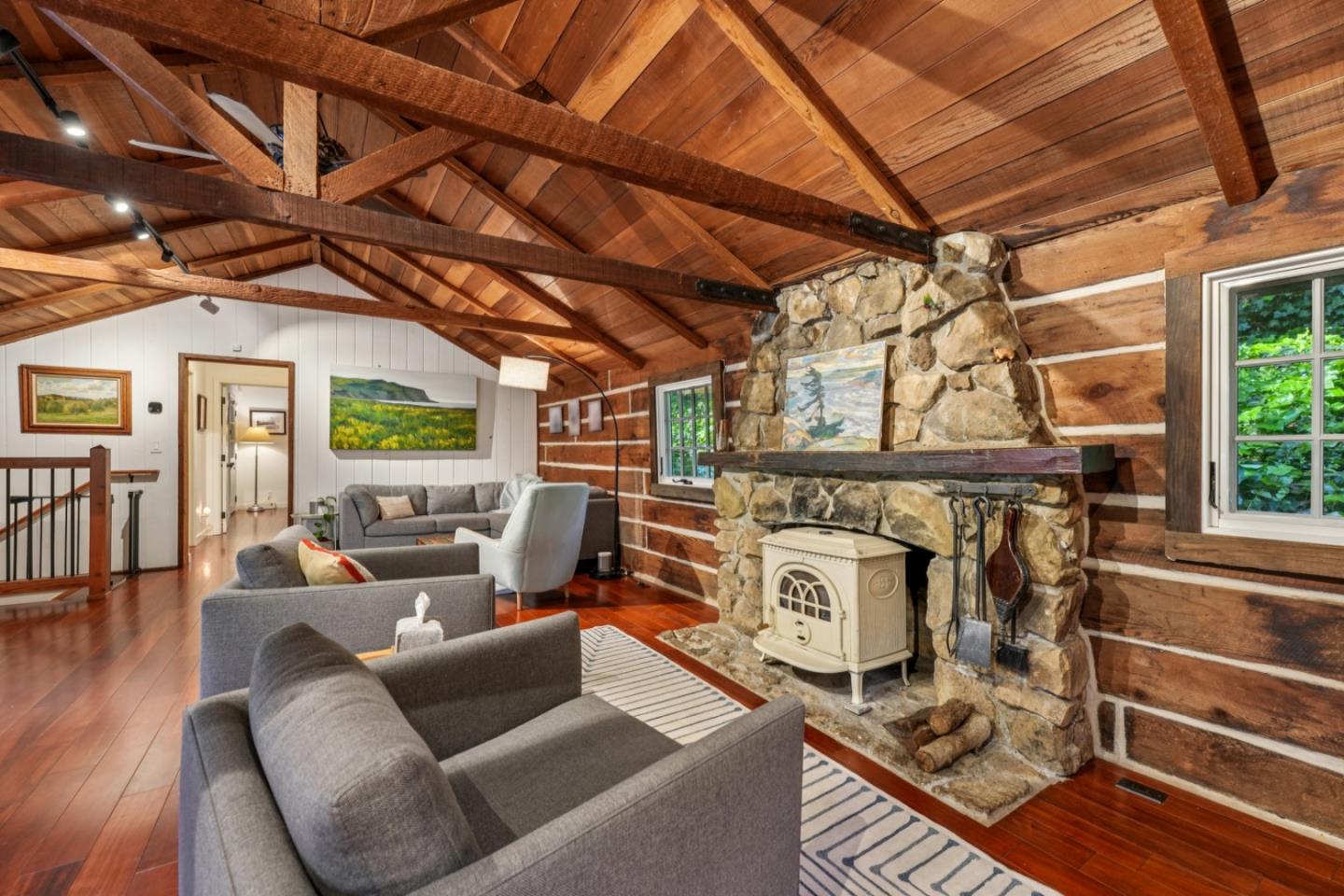 252 Blakewood WAY