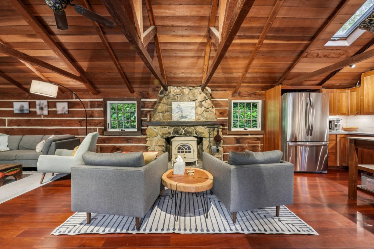 252 Blakewood WAY