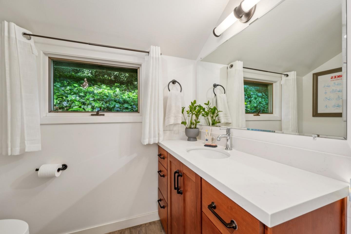 252 Blakewood WAY