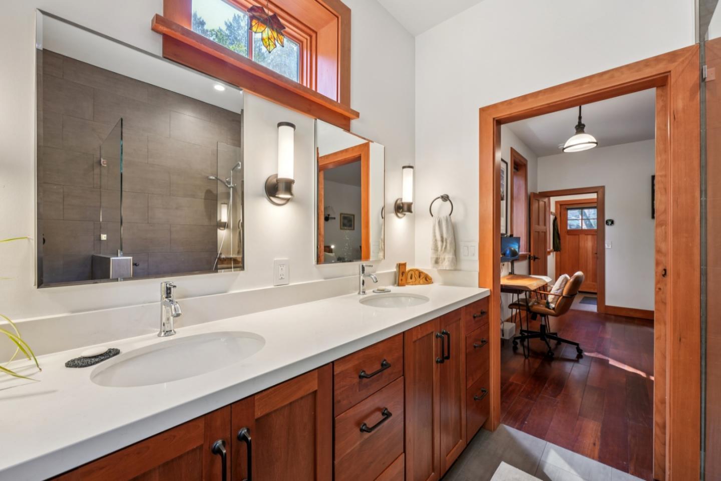252 Blakewood WAY