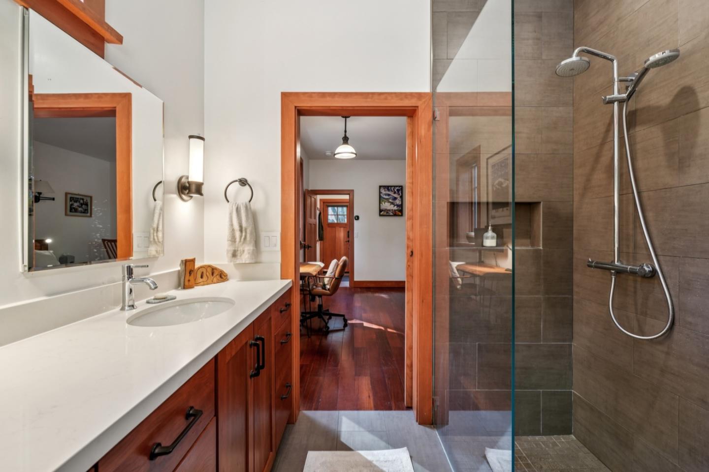 252 Blakewood WAY