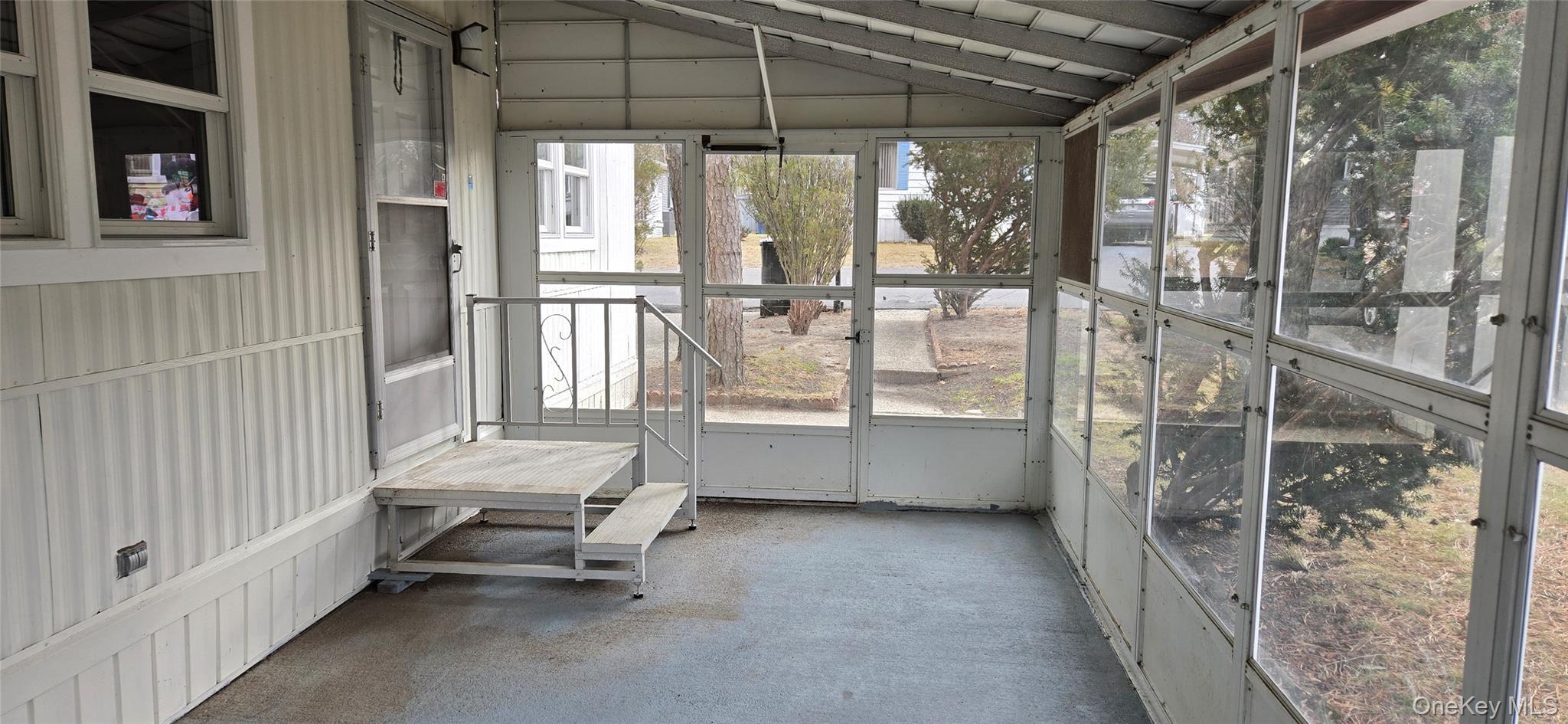 525 Riverleigh Ave Unit 116