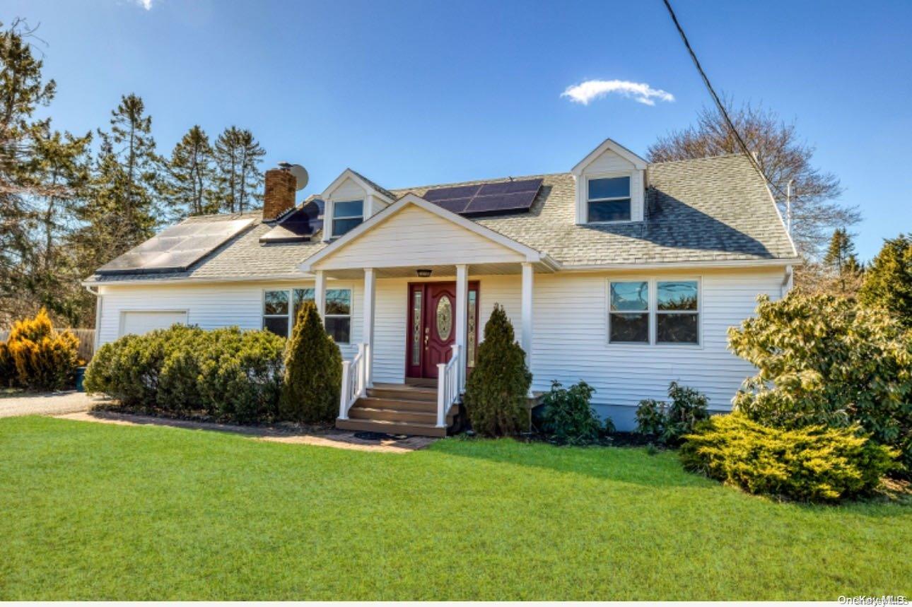 46 Seatuck Avenue