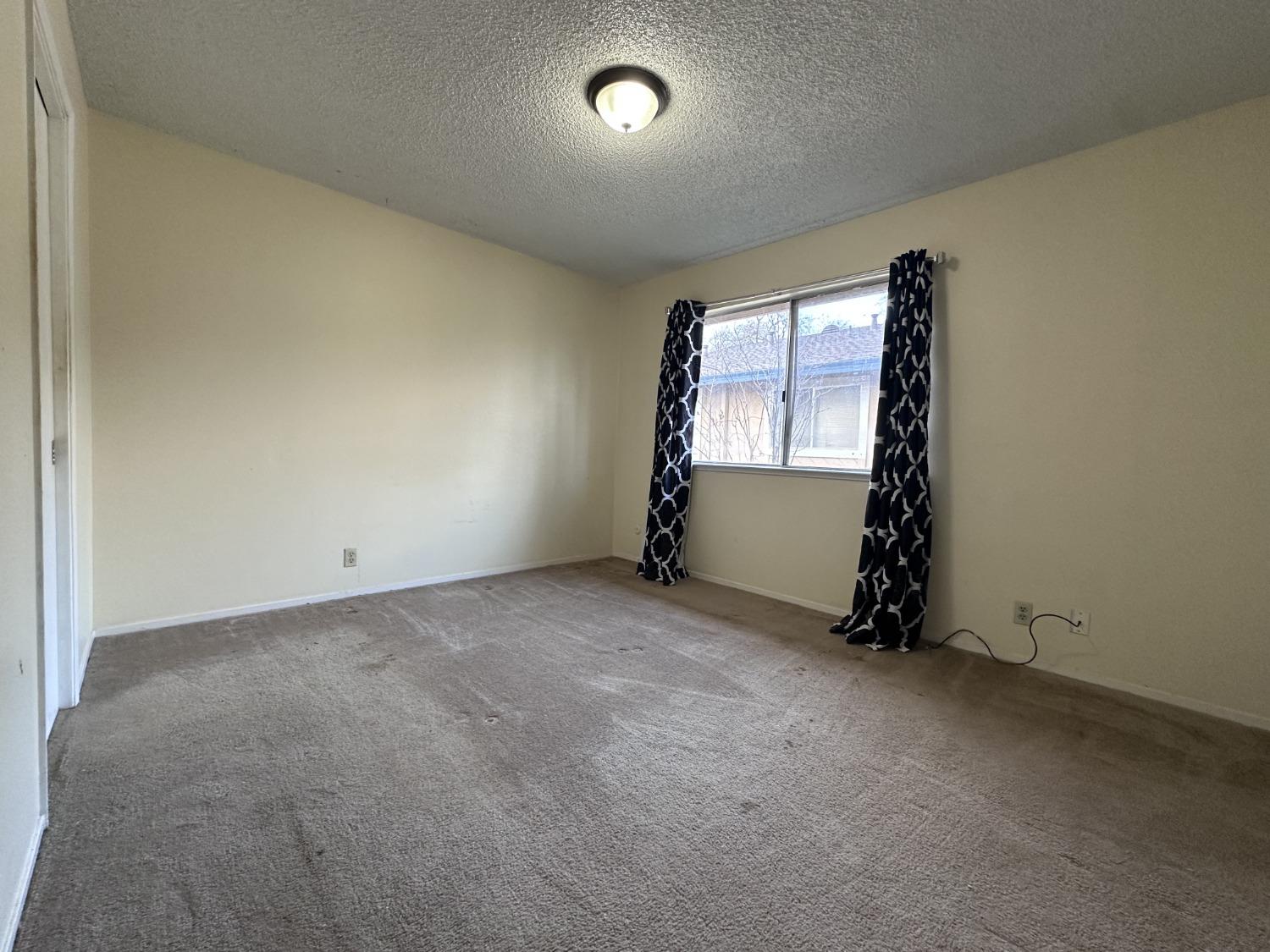 5808 Shadow Creek Drive 2