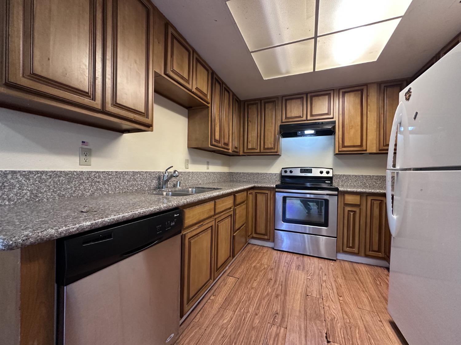 5808 Shadow Creek Drive 2