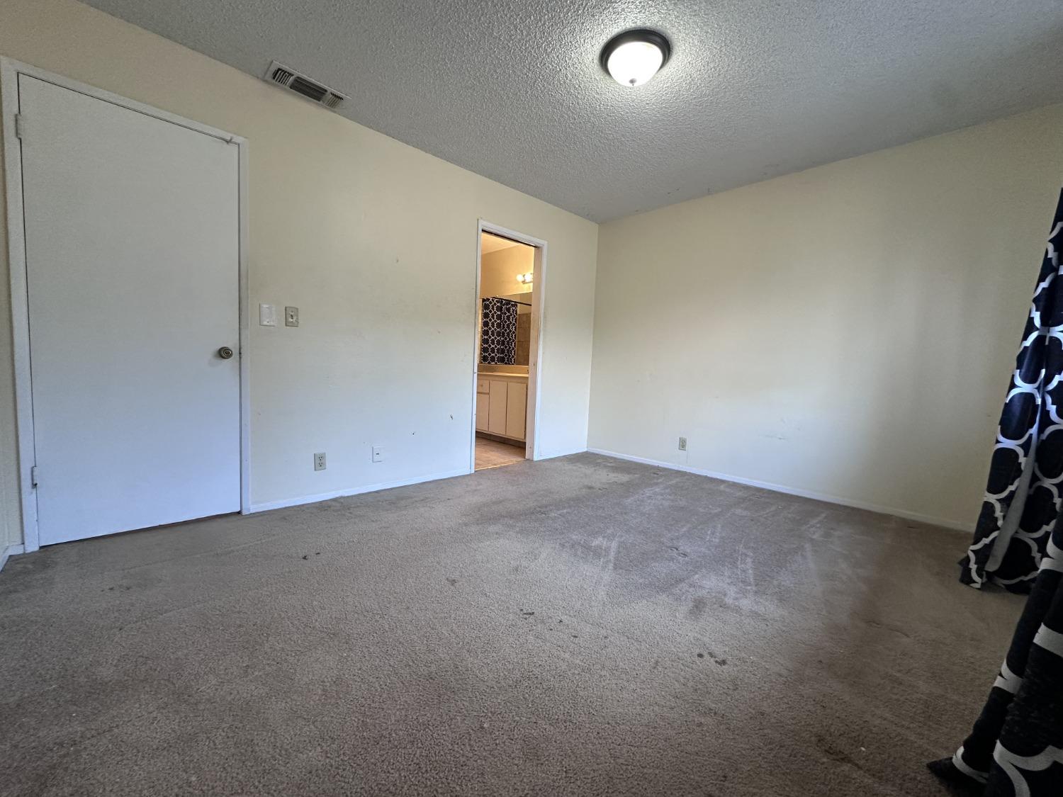5808 Shadow Creek Drive 2
