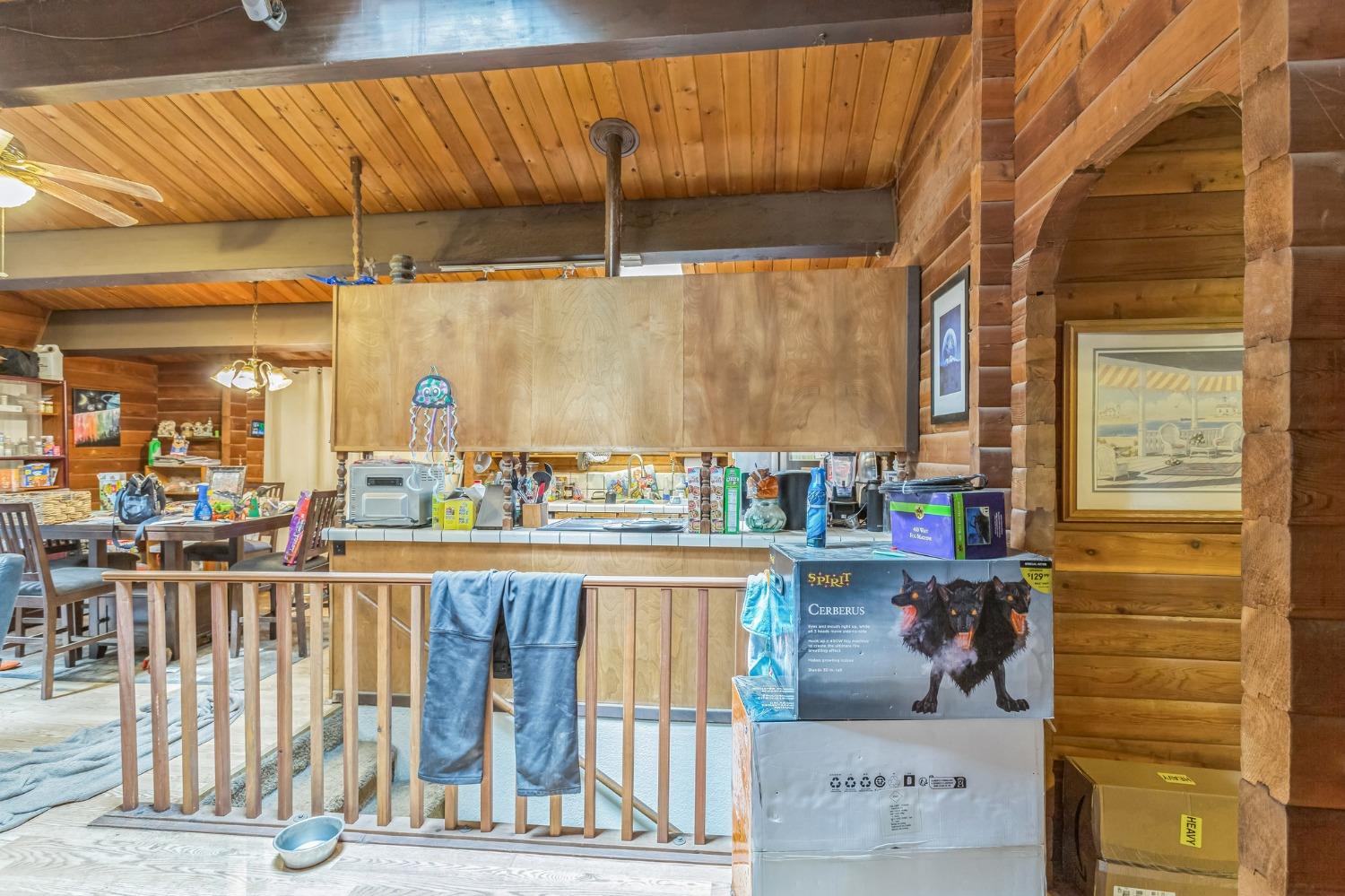4227 Siskiyou Ave