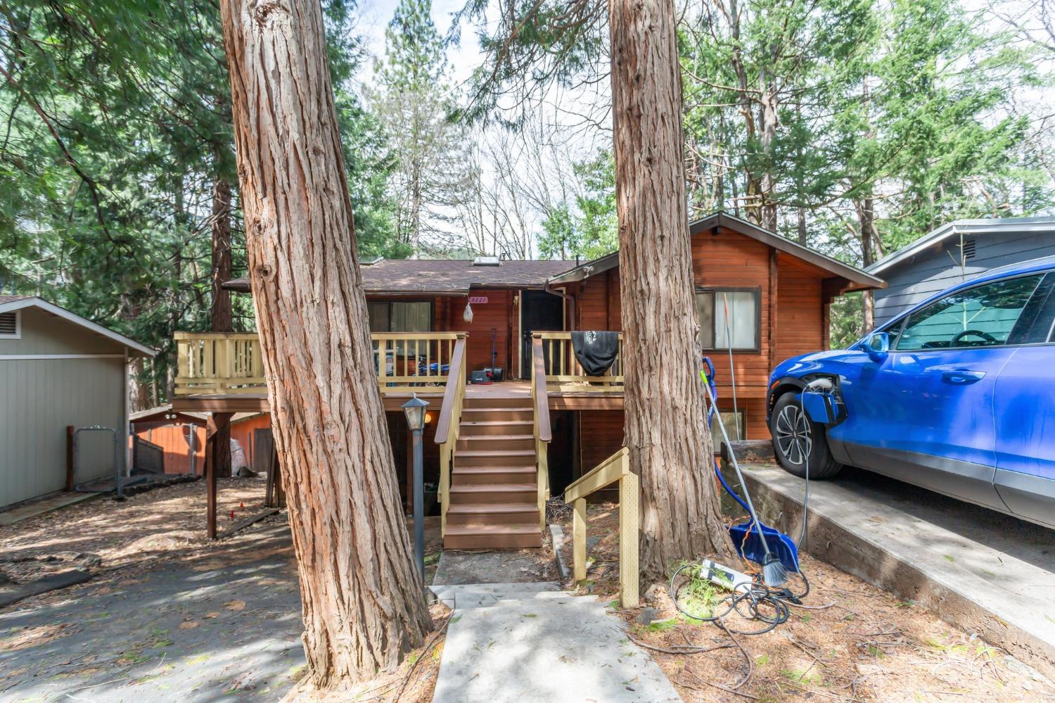 4227 Siskiyou Ave