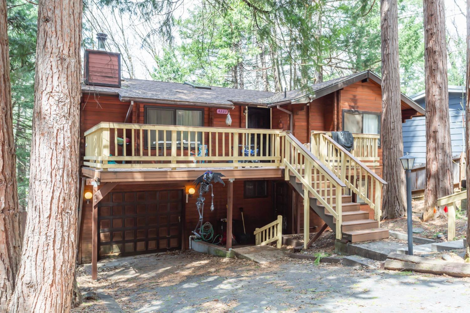 4227 Siskiyou Ave