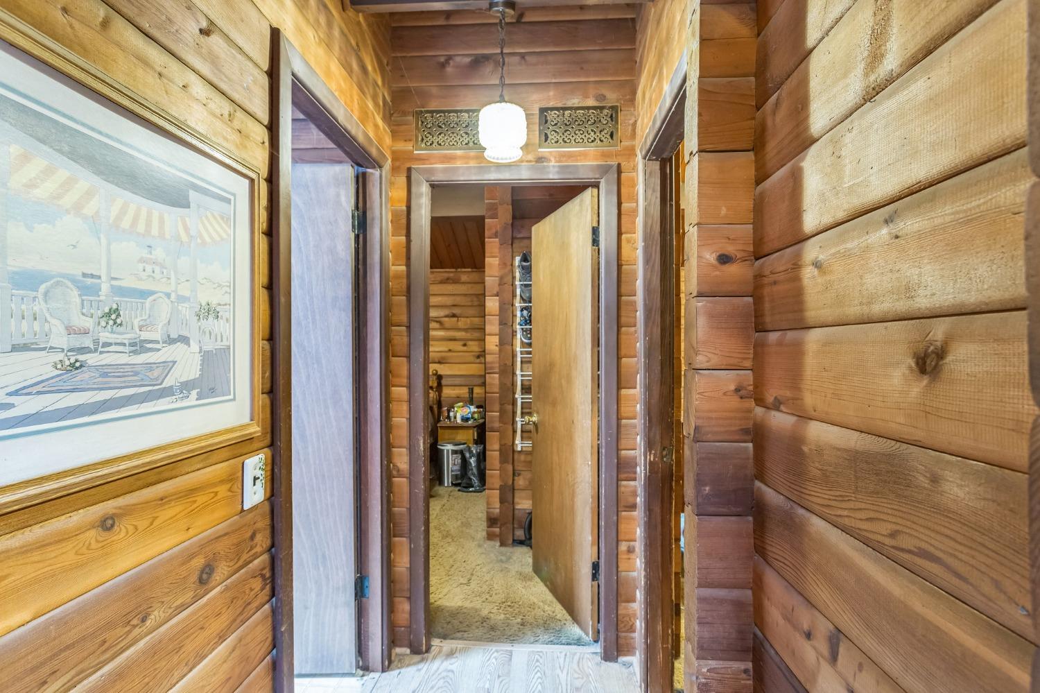 4227 Siskiyou Ave