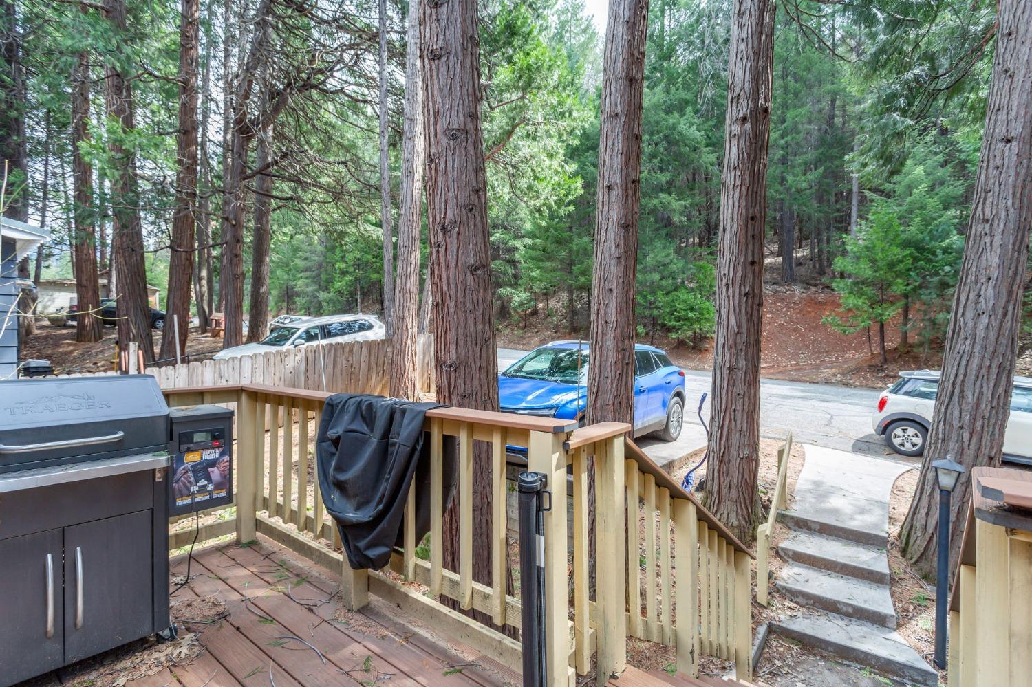 4227 Siskiyou Ave