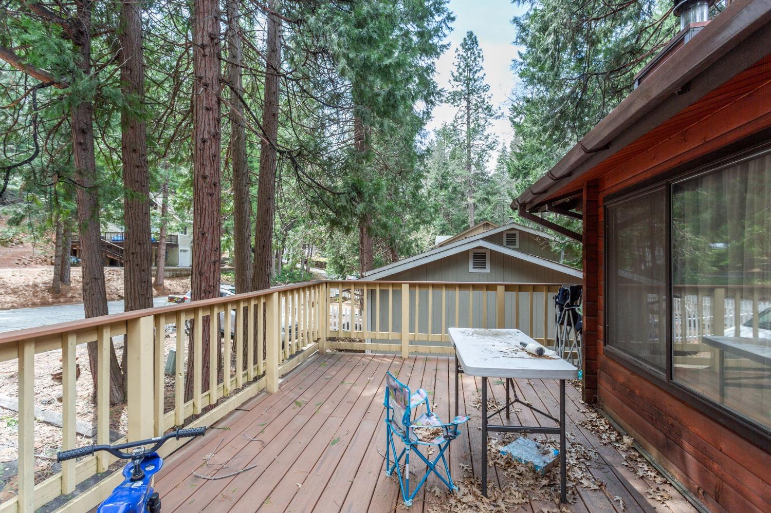 4227 Siskiyou Ave
