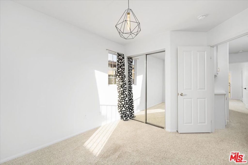 22111 S Main Street 7