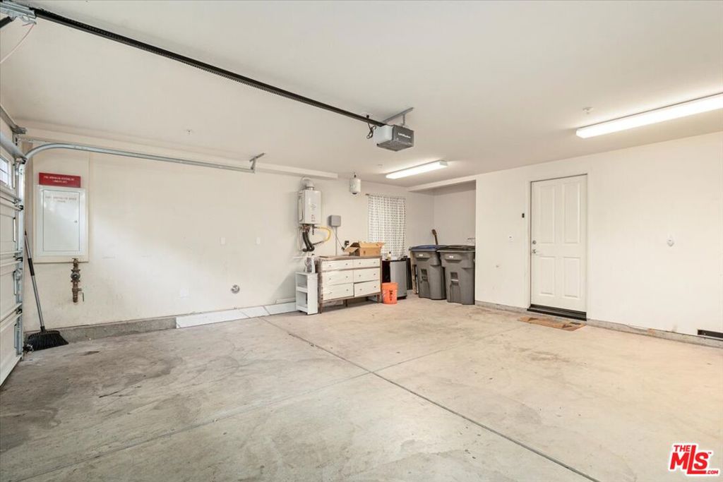 22111 S Main Street 7
