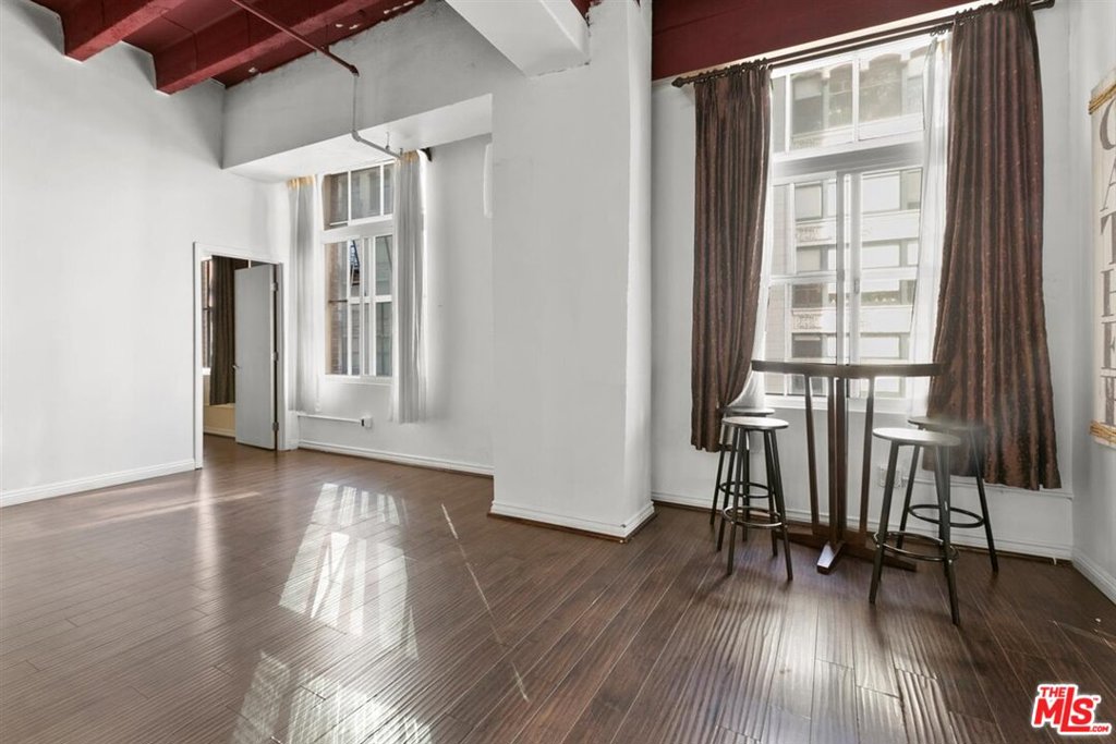 312 W 5Th Street 518