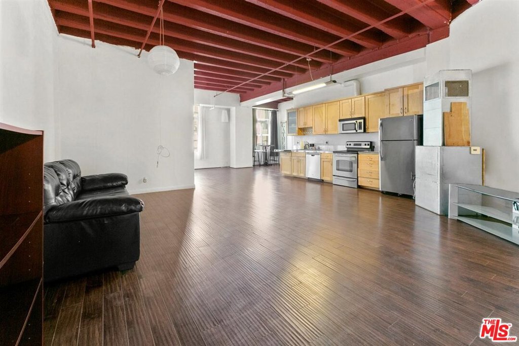 312 W 5Th Street 518