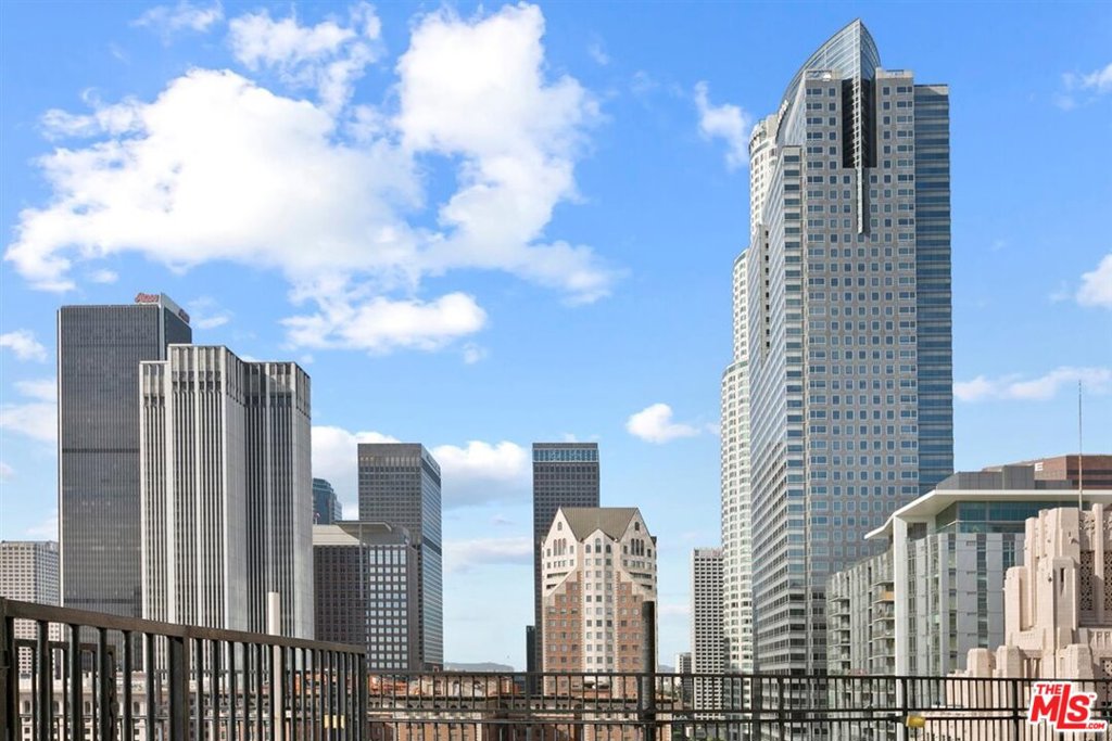 312 W 5Th Street 518