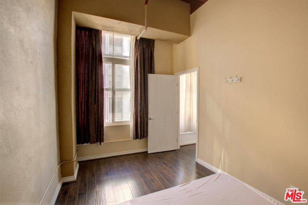 312 W 5Th Street 518