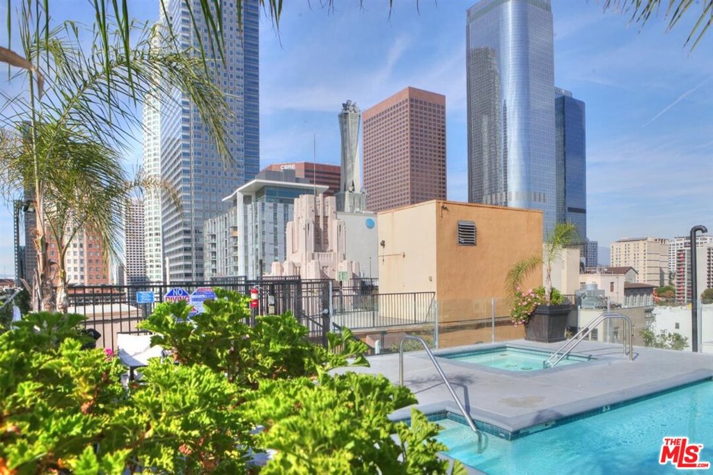 312 W 5Th Street 518