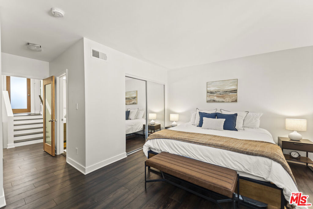254 S Hobart Boulevard 2