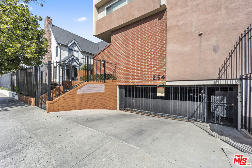 254 S Hobart Boulevard 2