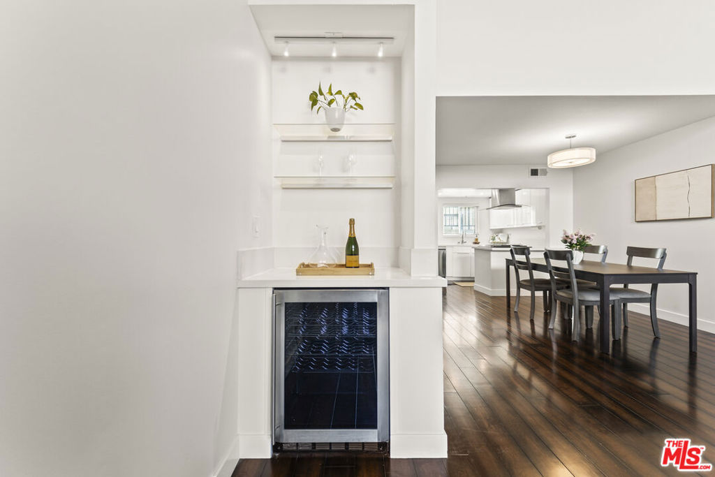 254 S Hobart Boulevard 2