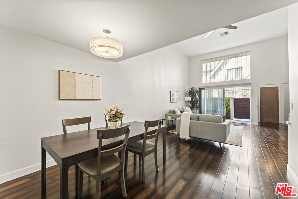 254 S Hobart Boulevard 2