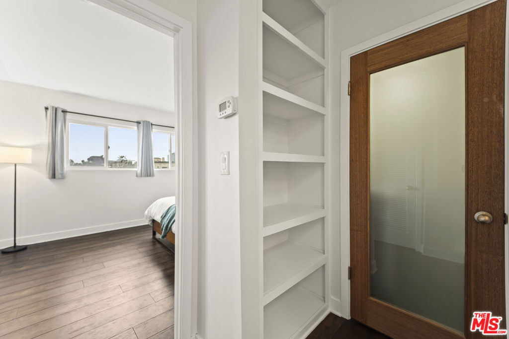 254 S Hobart Boulevard 2