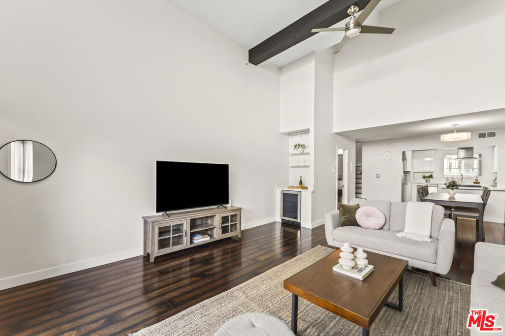 254 S Hobart Boulevard 2