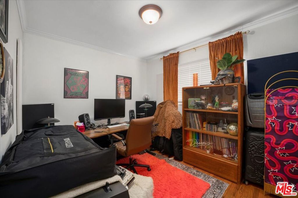 5159 Inglewood Boulevard