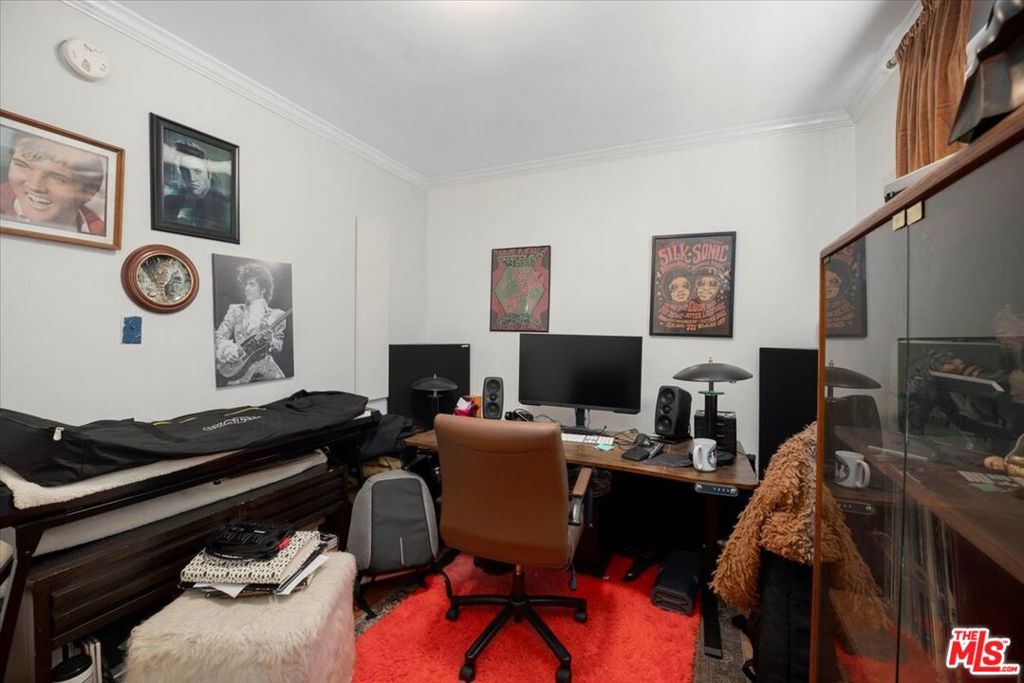 5159 Inglewood Boulevard