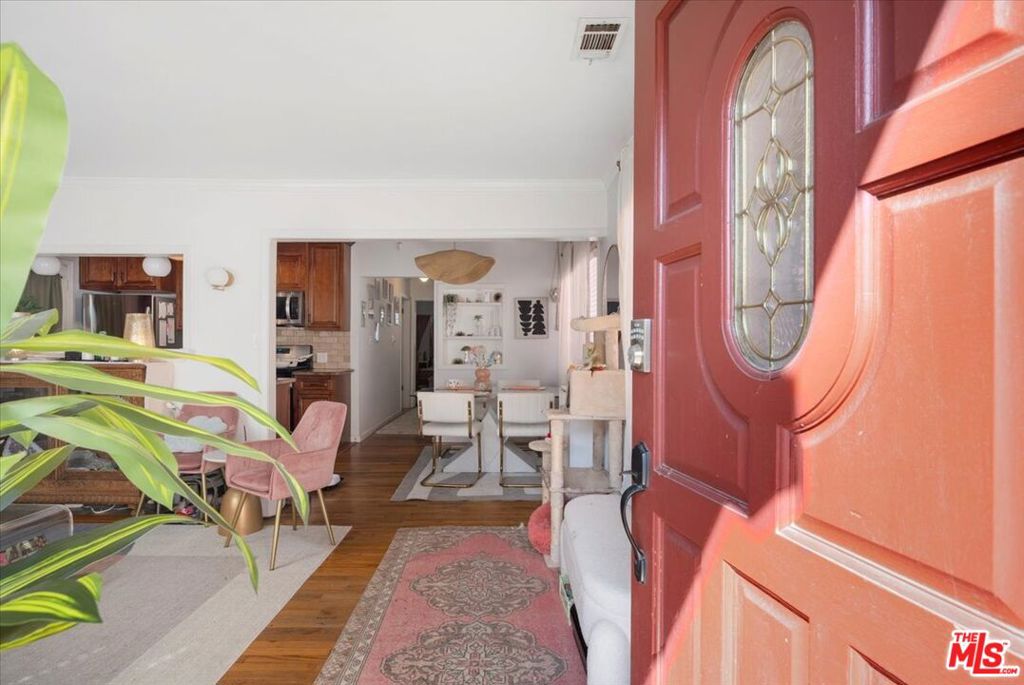 5159 Inglewood Boulevard