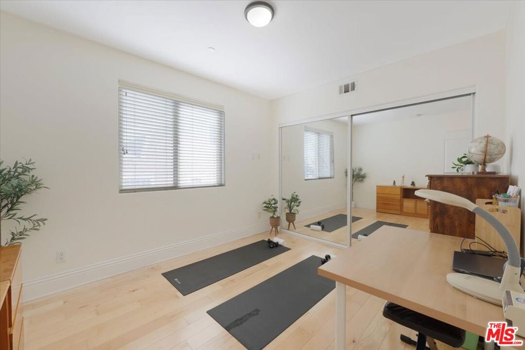 147 N Berendo Street 202