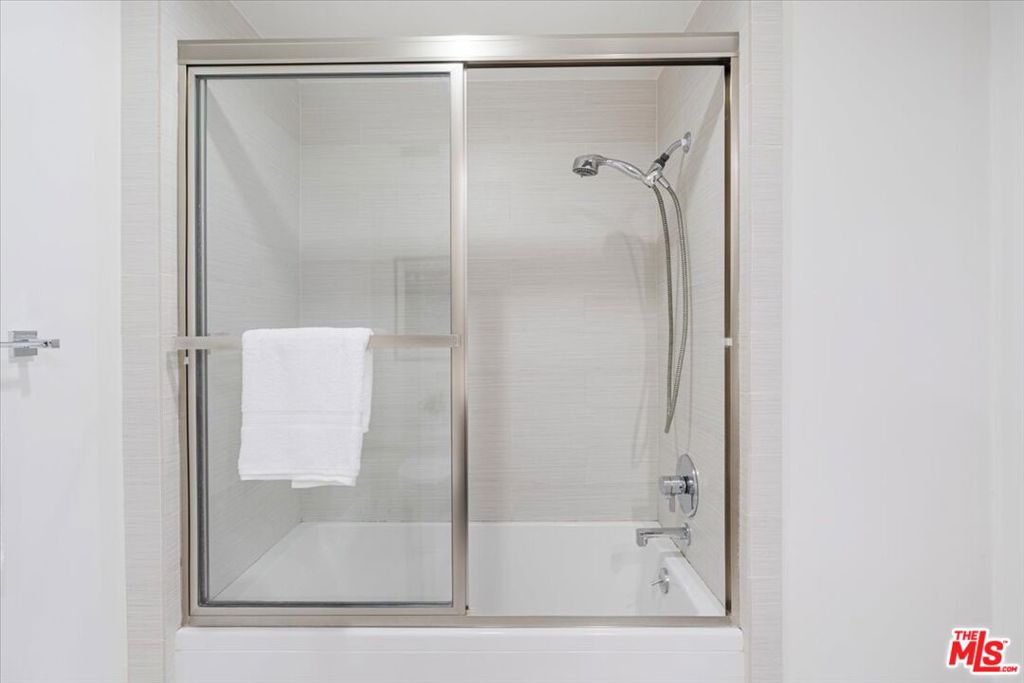 147 N Berendo Street 202