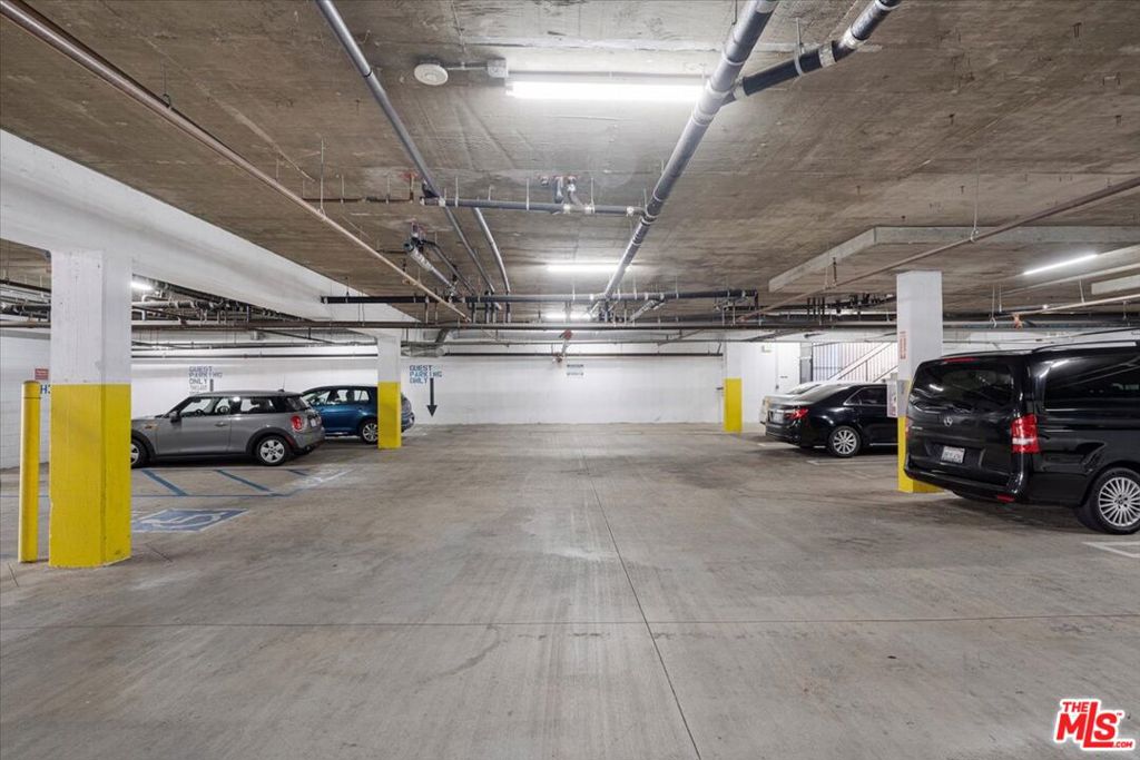 147 N Berendo Street 202