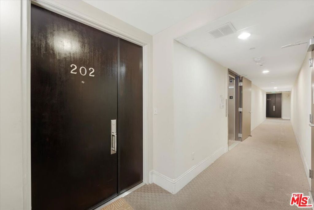 147 N Berendo Street 202