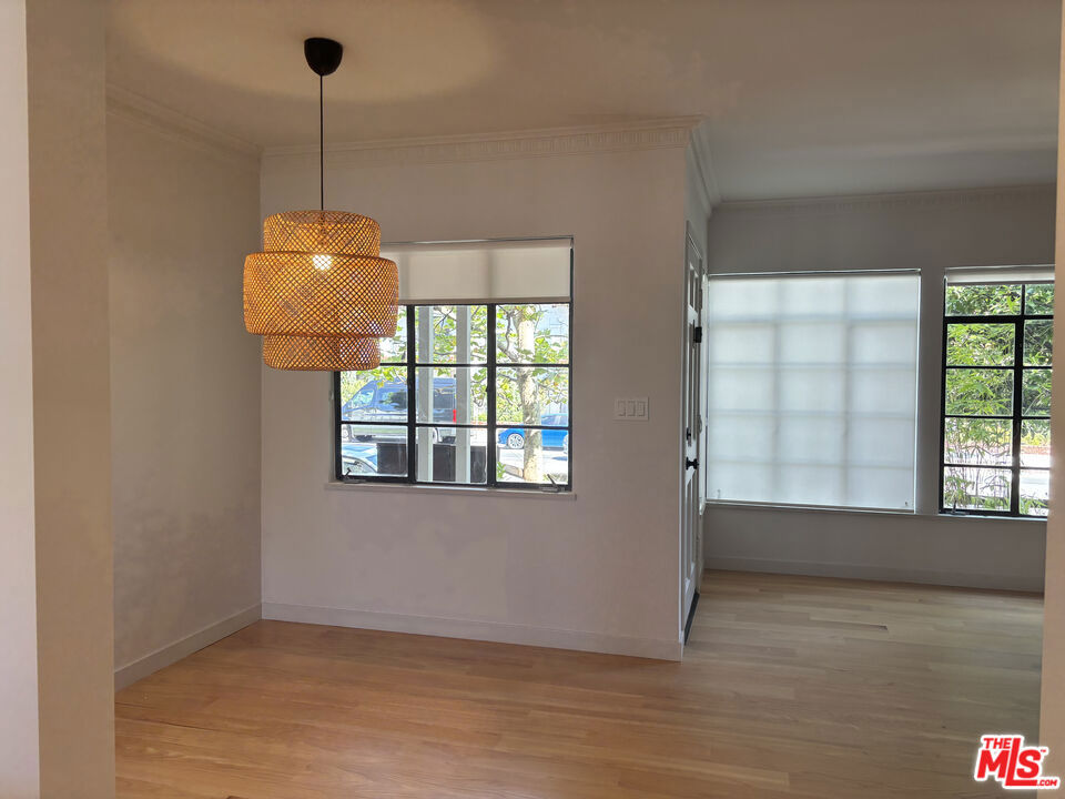 1807 Montana Avenue