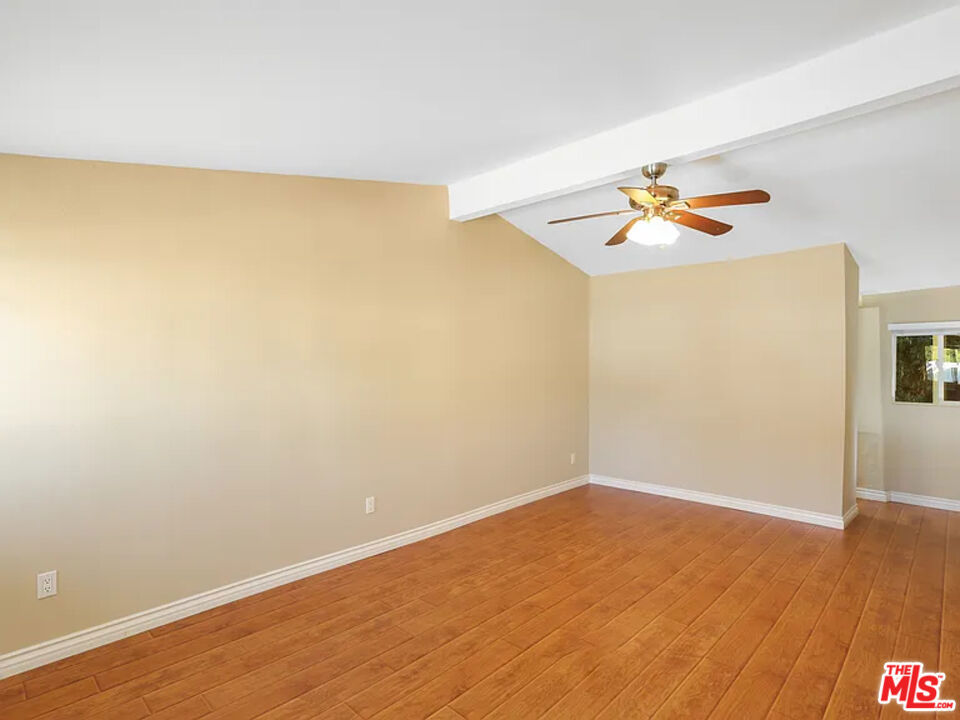 526 N Emerald Drive