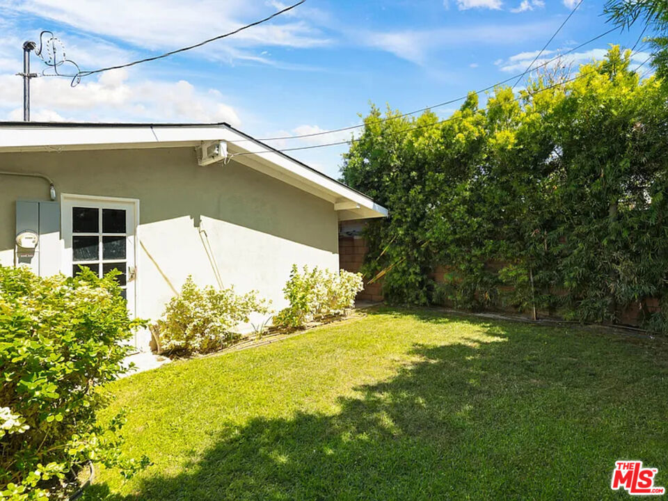 526 N Emerald Drive