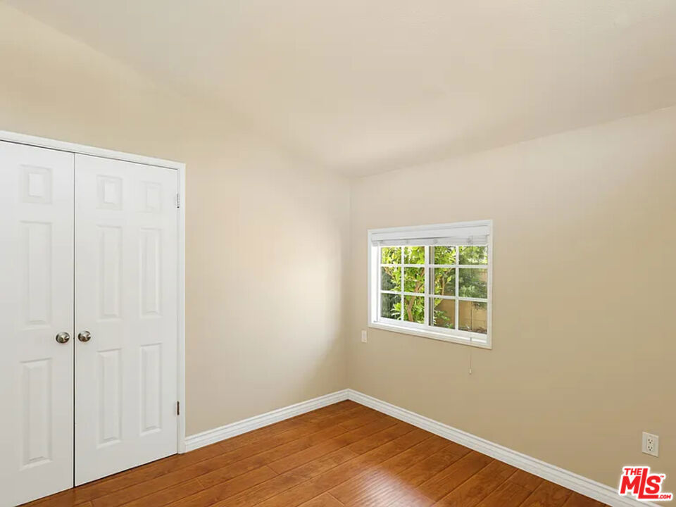 526 N Emerald Drive