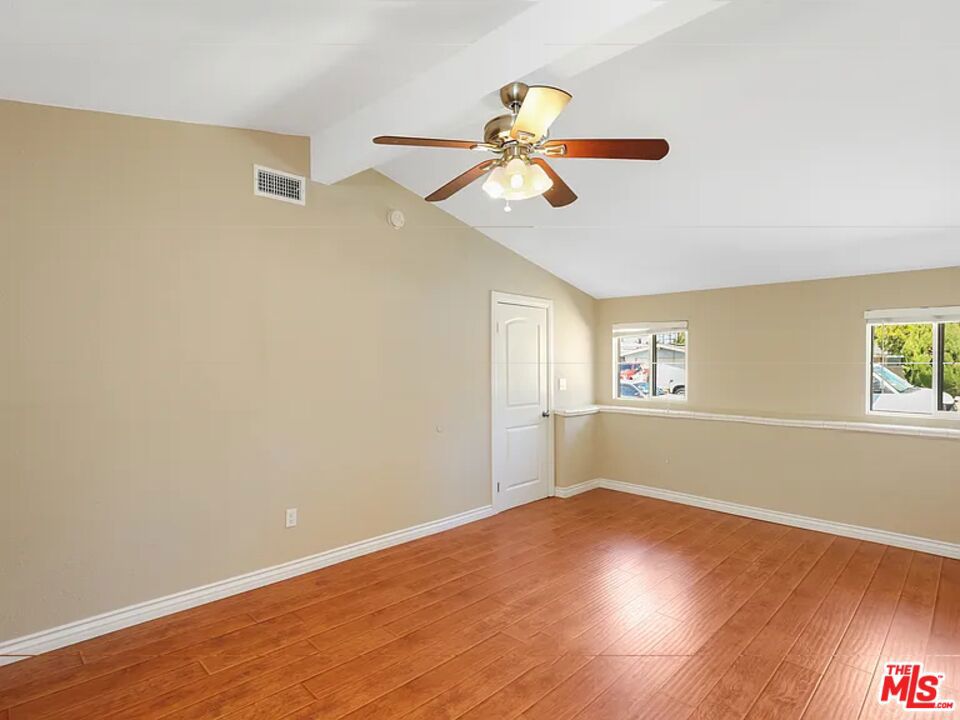 526 N Emerald Drive